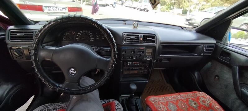 Opel Vectra 1991 - 25 000 TMT - Mary - img 6