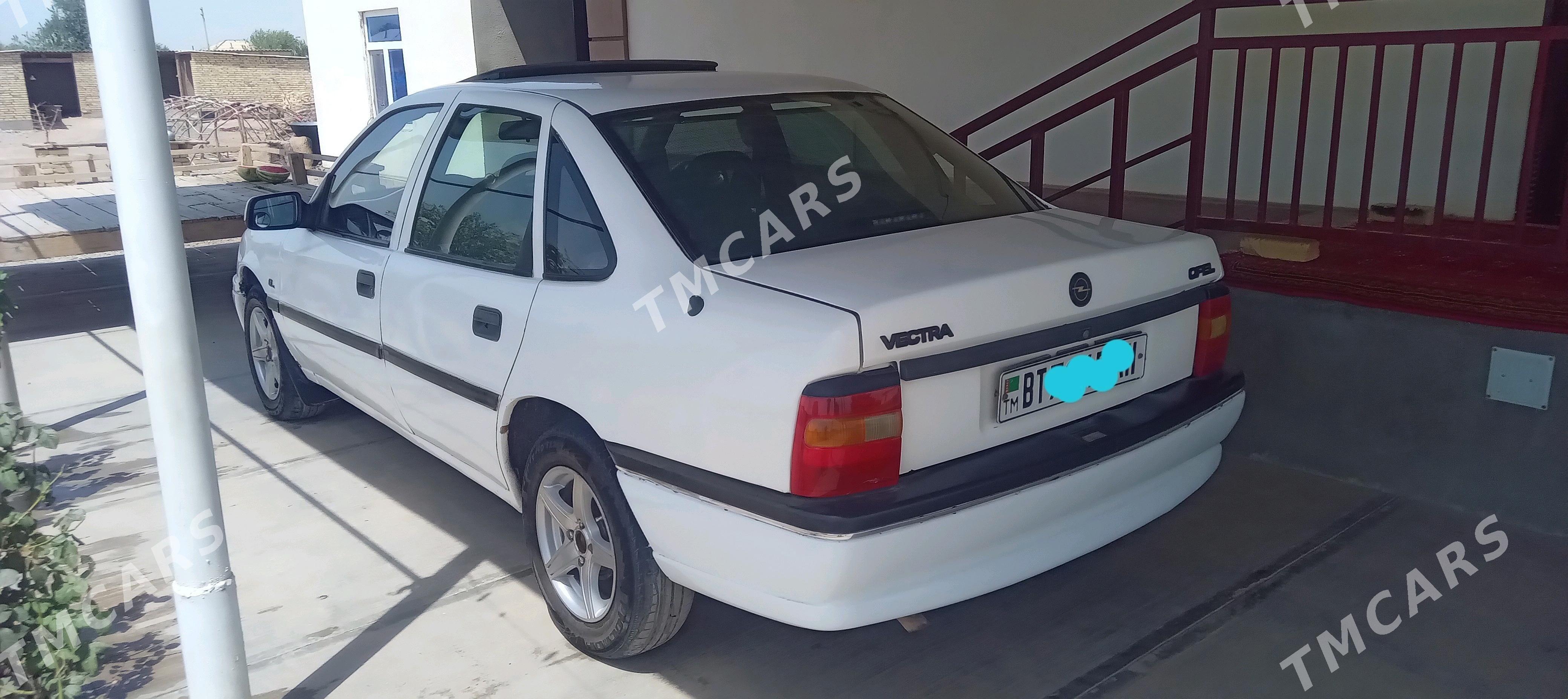 Opel Vectra 1992 - 30 000 TMT - Tejen - img 5
