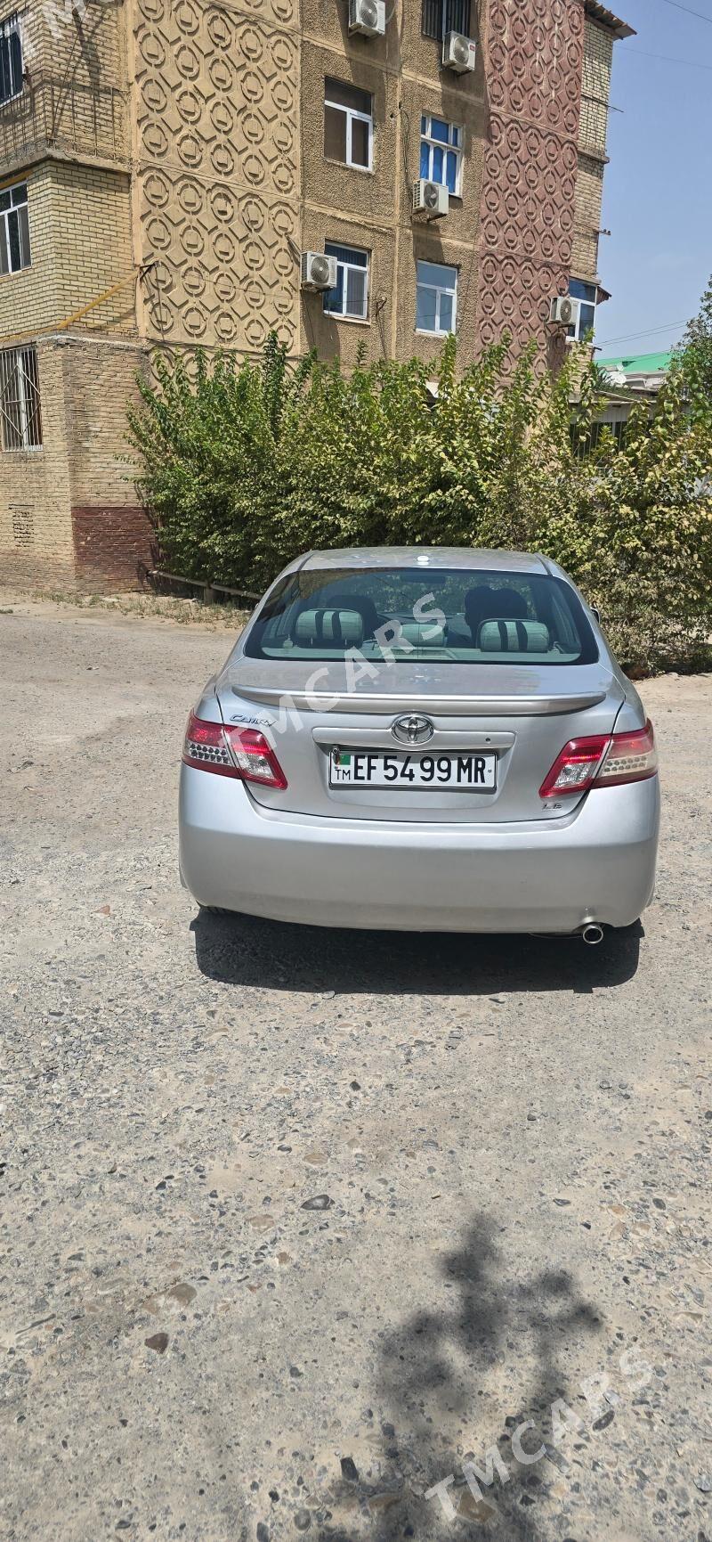 Toyota Camry 2011 - 200 000 TMT - Мары - img 2