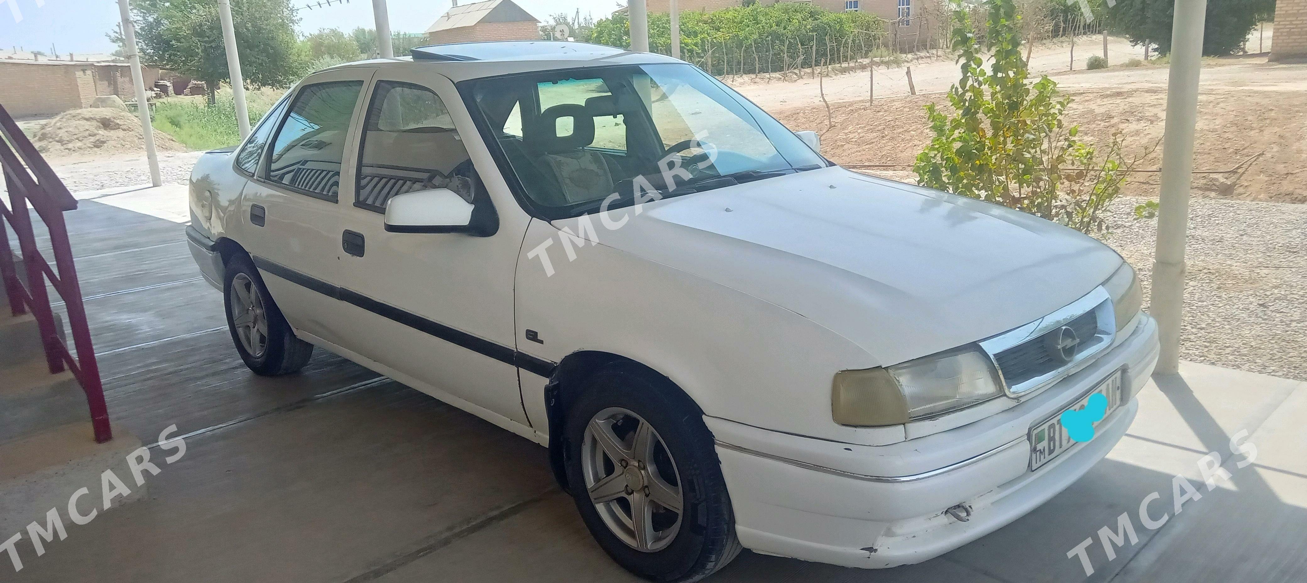 Opel Vectra 1992 - 30 000 TMT - Tejen - img 6
