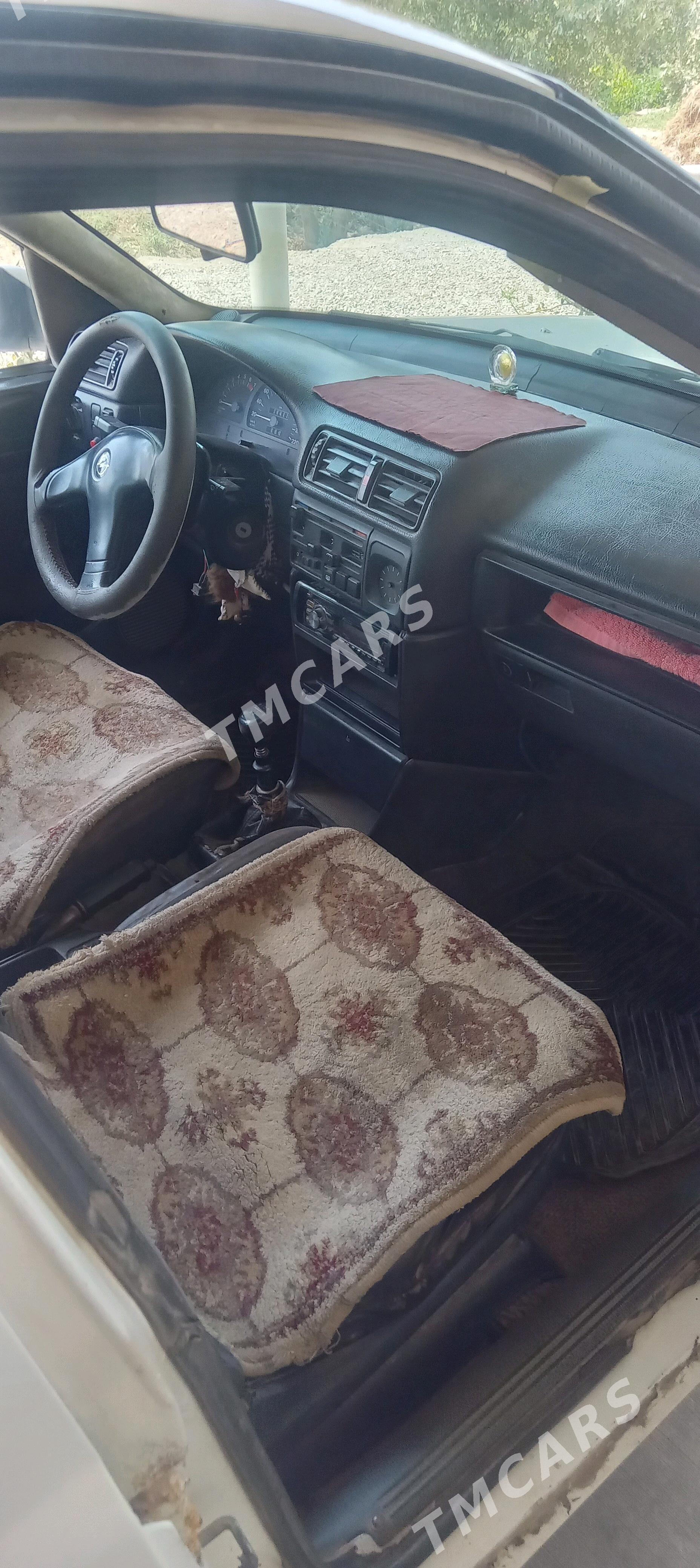 Opel Vectra 1992 - 30 000 TMT - Tejen - img 7