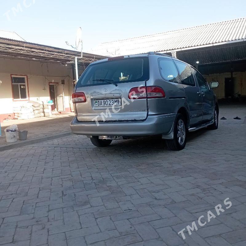 Toyota Sienna 2002 - 144 000 TMT - Байрамали - img 2