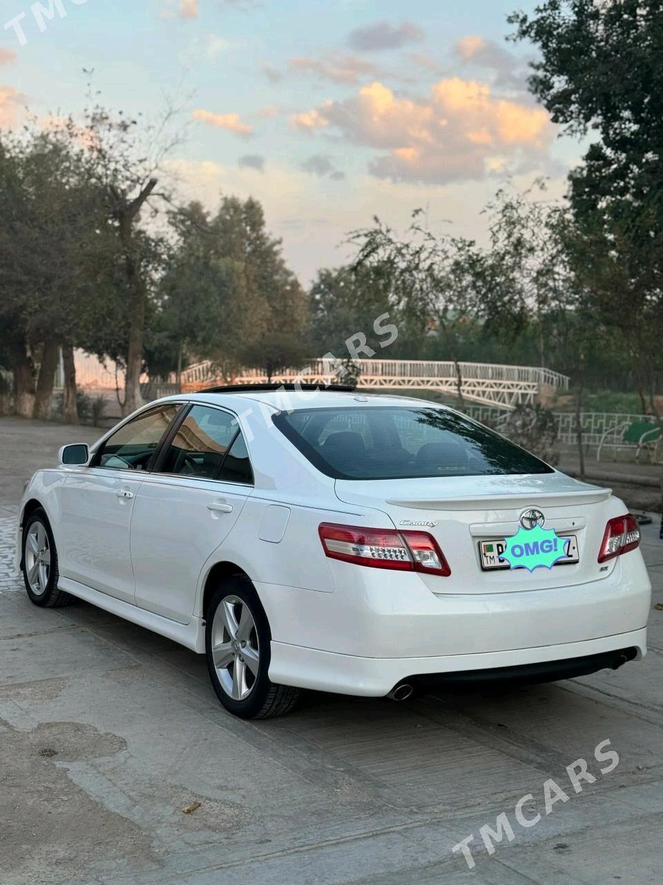 Toyota Camry 2011 - 212 000 TMT - Гурбансолтан Едже - img 2
