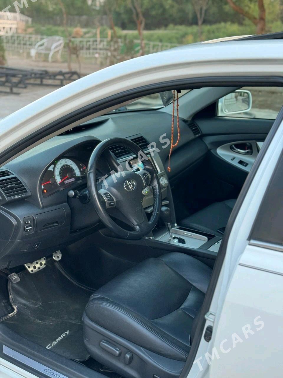 Toyota Camry 2011 - 212 000 TMT - Гурбансолтан Едже - img 5