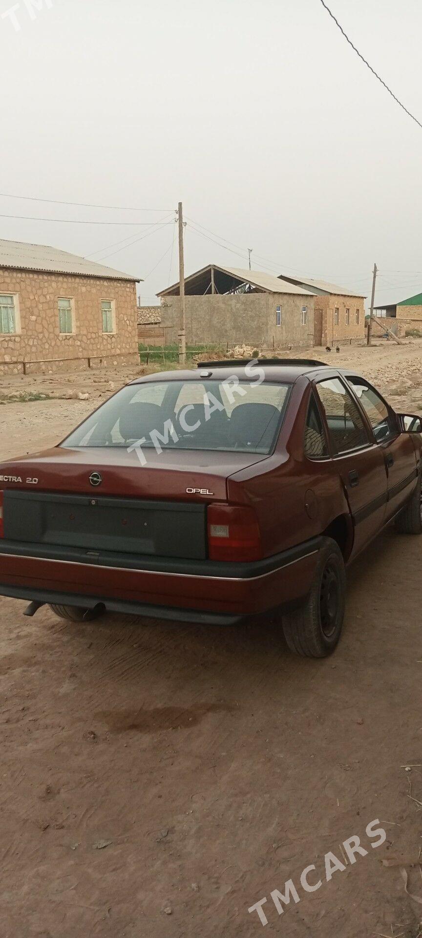 Opel Vectra 1994 - 36 000 TMT - Kerki - img 2