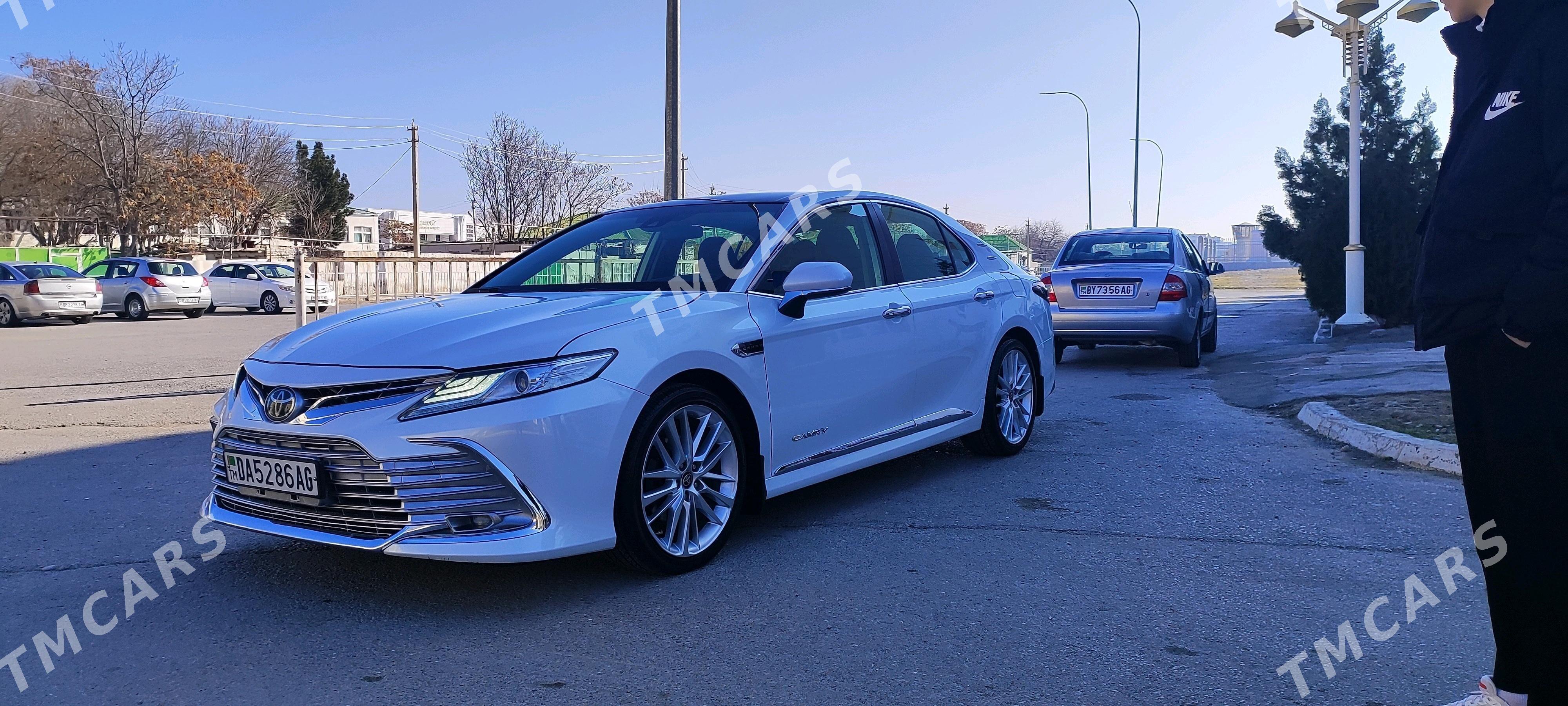 Toyota Camry 2019 - 280 000 TMT - Гуртли - img 4