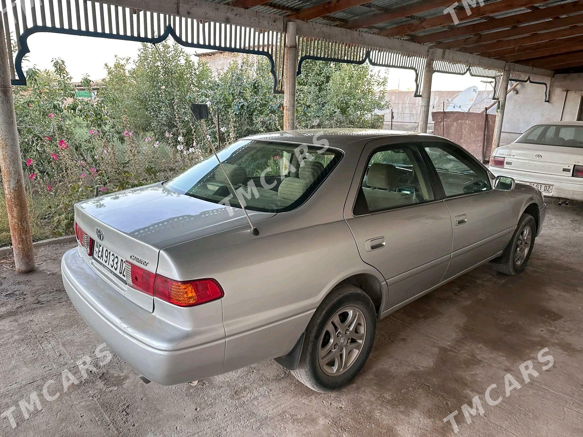 Toyota Camry 1999 - 115 000 TMT - Köneürgenç - img 2