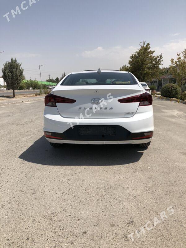 Hyundai Elantra 2019 - 210 000 TMT - Bedew - img 2