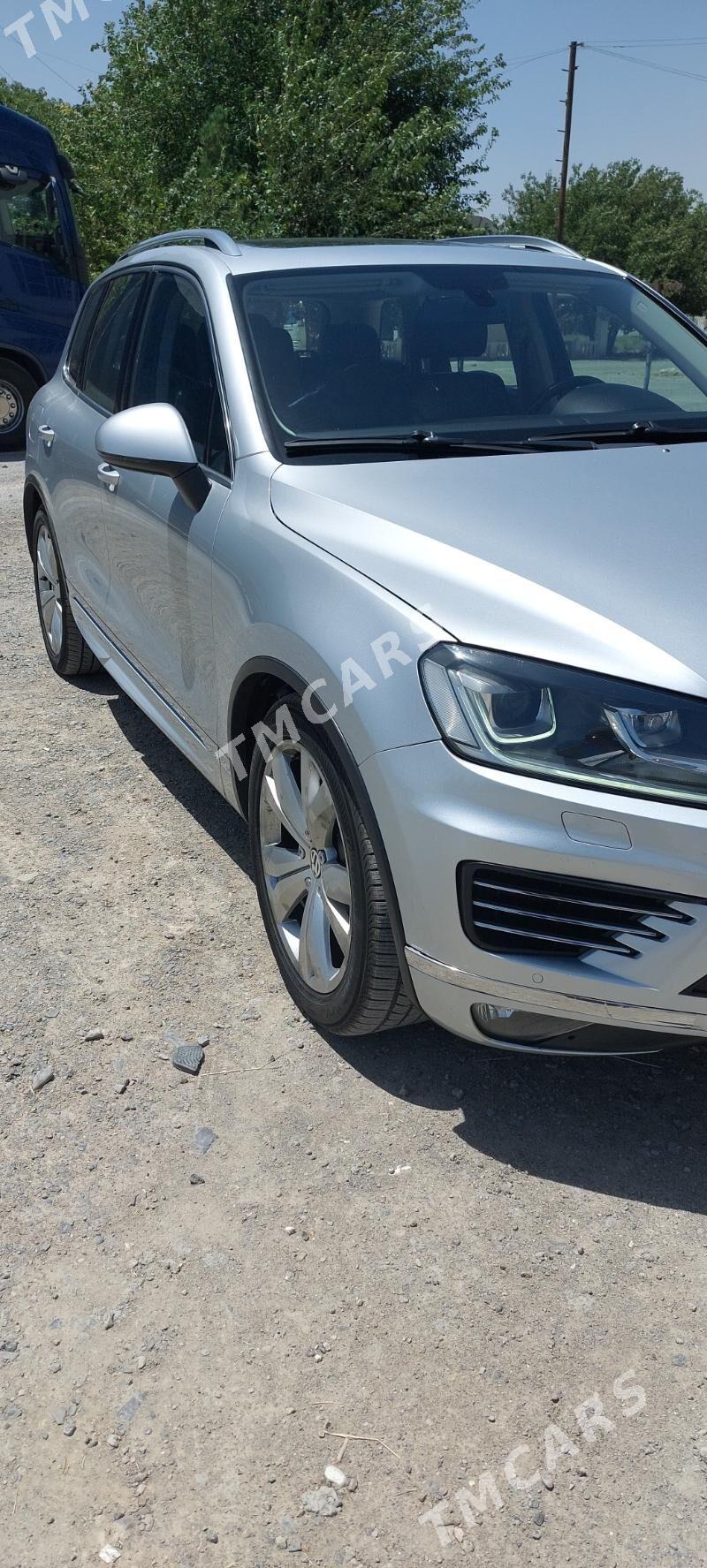 Volkswagen Touareg 2015 - 680 000 TMT - Анев - img 4