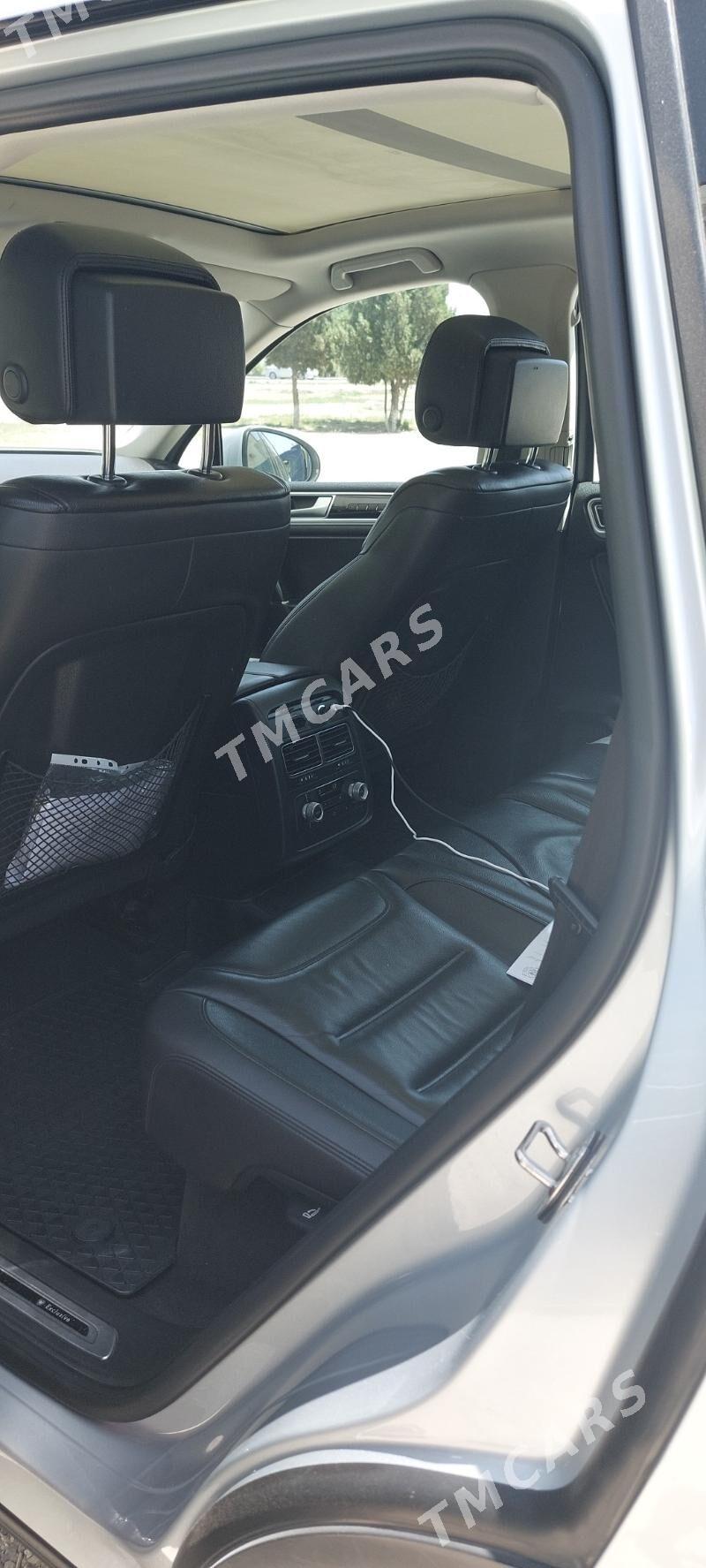 Volkswagen Touareg 2015 - 680 000 TMT - Анев - img 2