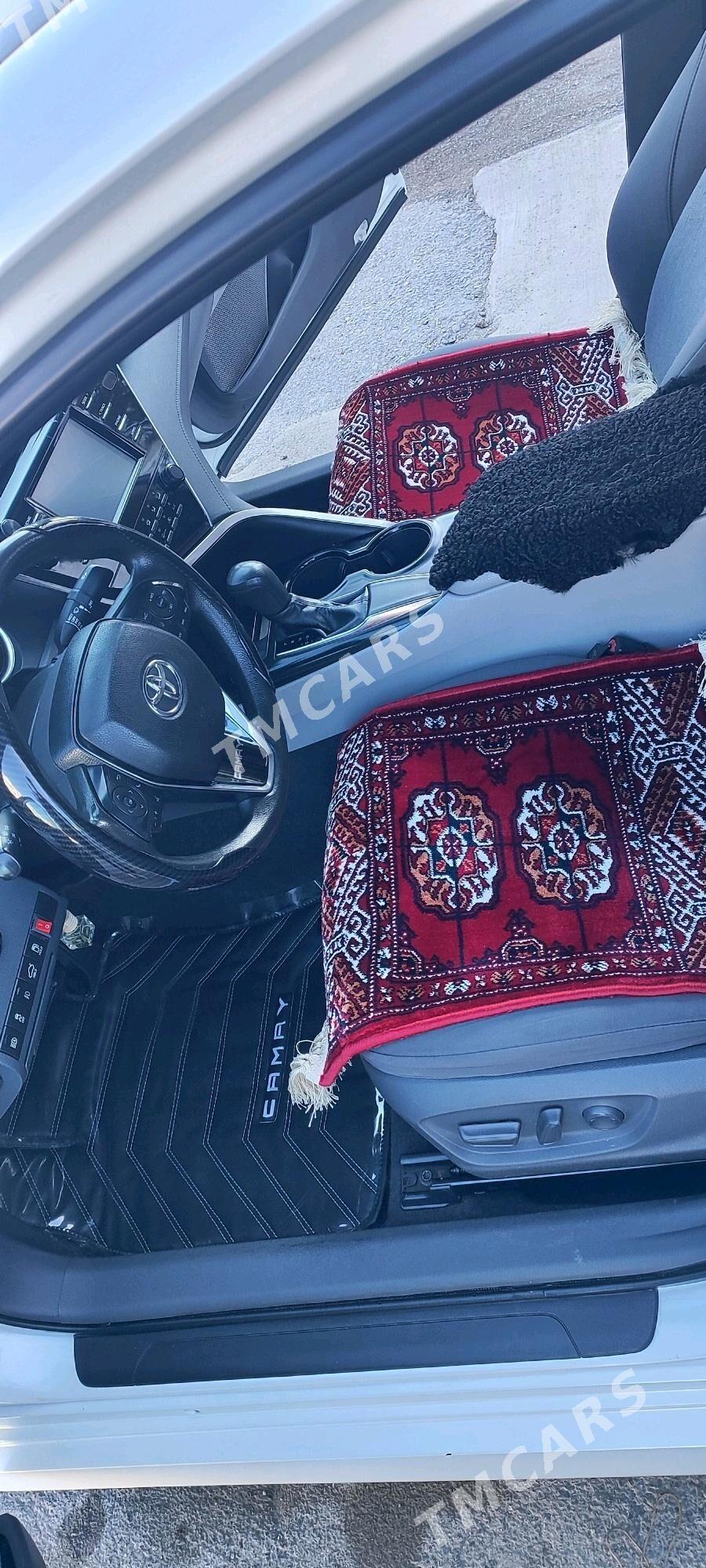 Toyota Camry 2019 - 280 000 TMT - Гуртли - img 7