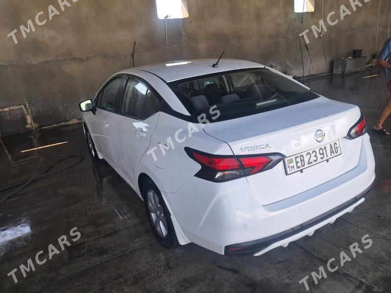 Nissan Versa 2020 - 185 000 TMT - Büzmeýin - img 4