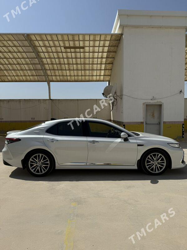 Toyota Camry 2023 - 770 000 TMT - Ашхабад - img 7