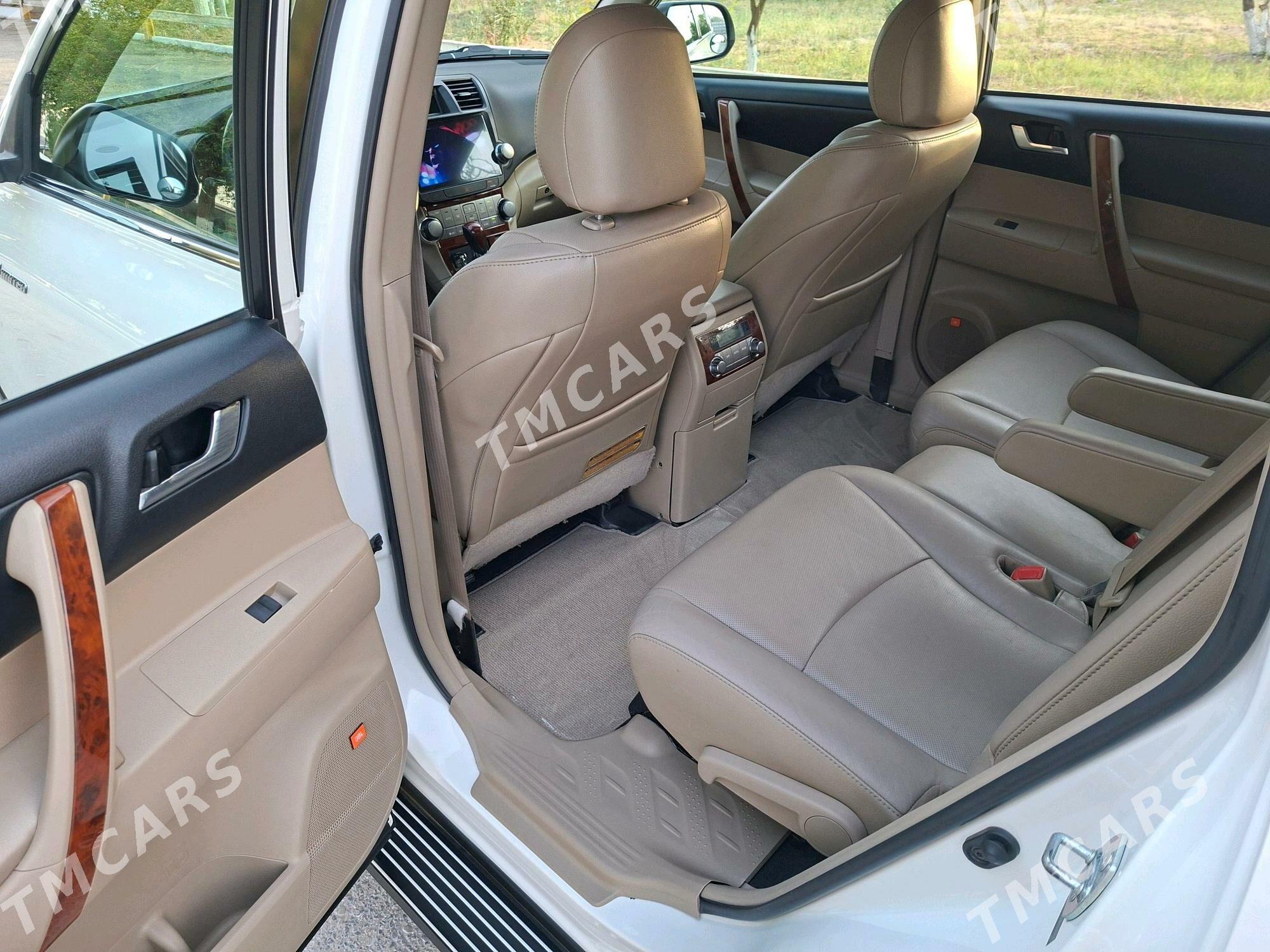 Toyota Highlander 2011 - 380 000 TMT - Türkmenabat - img 5