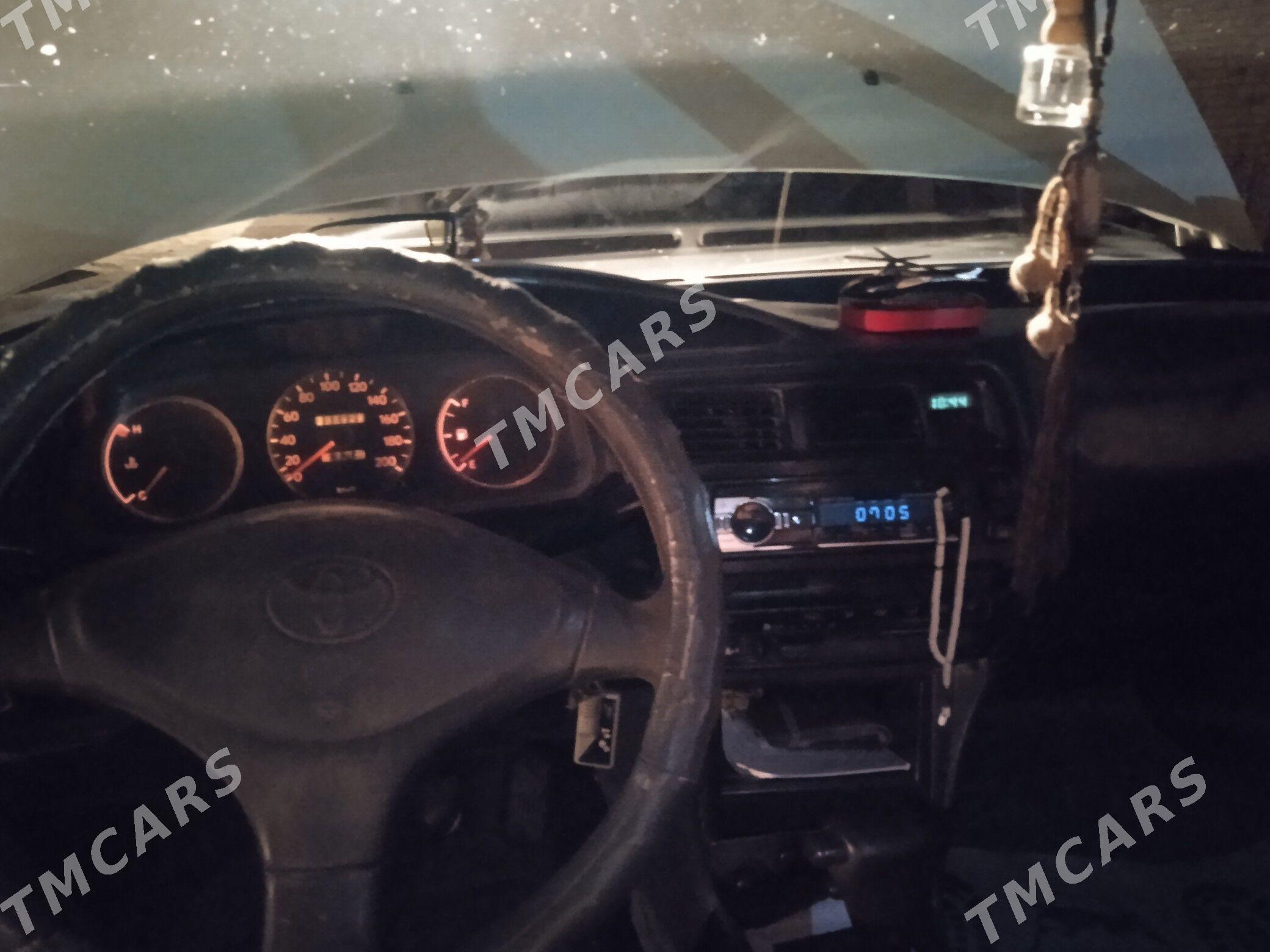 Toyota Corolla 1995 - 50 000 TMT - Türkmenabat - img 7