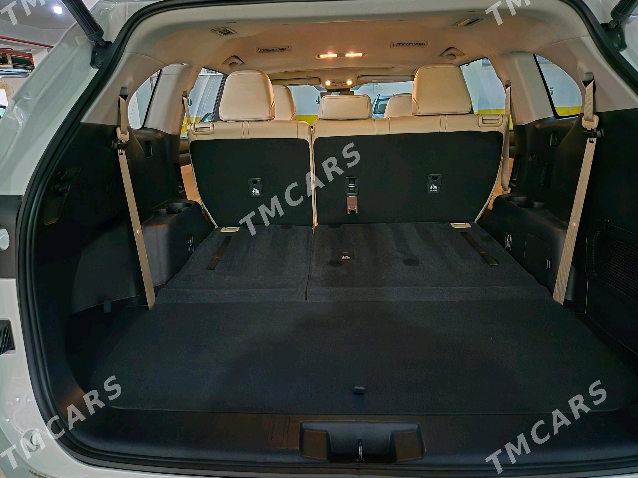 Toyota Highlander 2022 - 600 000 TMT - Ашхабад - img 4
