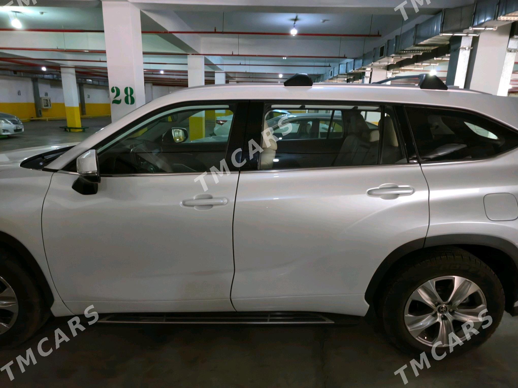 Toyota Highlander 2022 - 600 000 TMT - Ашхабад - img 5