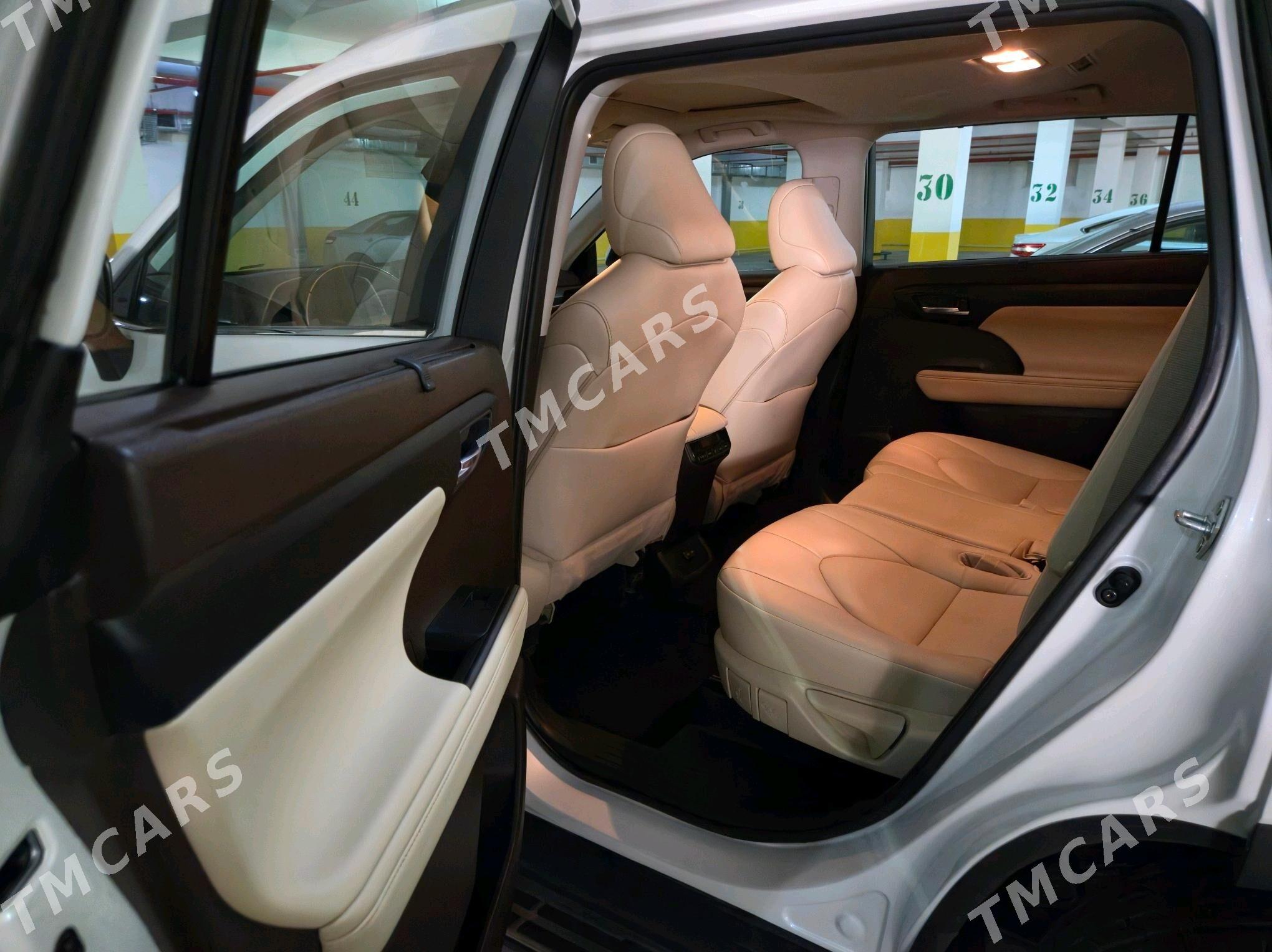 Toyota Highlander 2022 - 600 000 TMT - Ашхабад - img 6