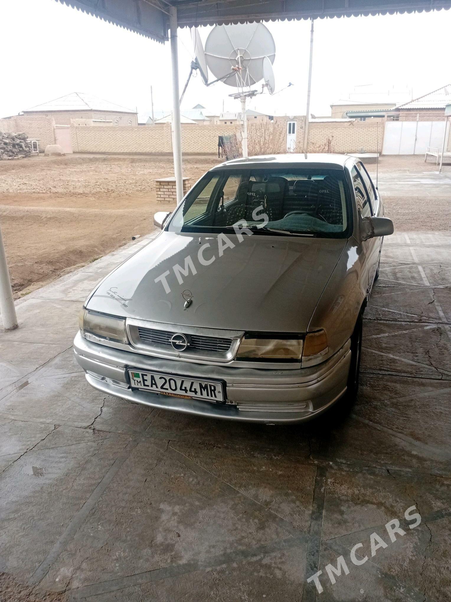 Opel Vectra 1990 - 26 000 TMT - Sakarçäge - img 4