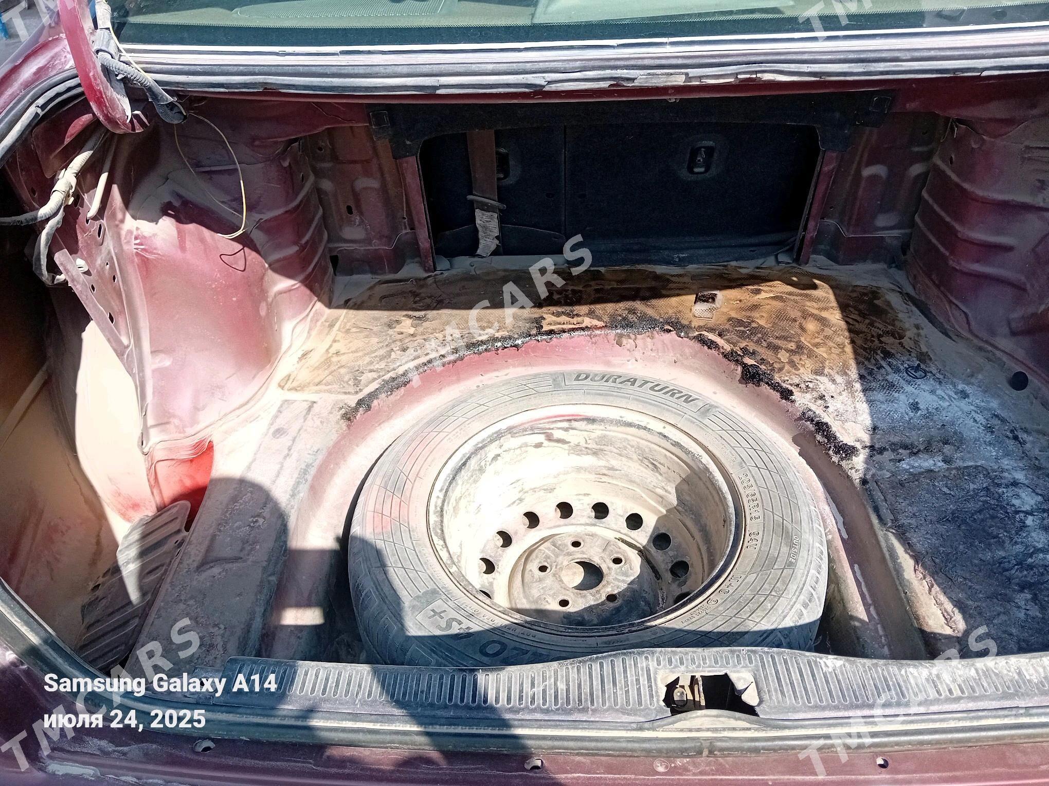 Toyota Camry 1998 - 105 000 TMT - Койтендаг - img 2