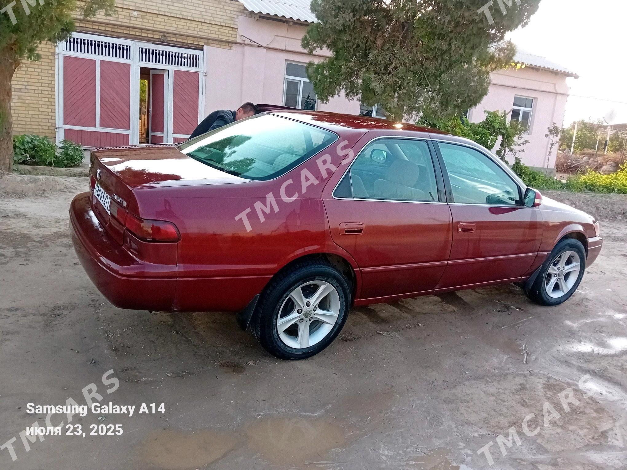 Toyota Camry 1998 - 105 000 TMT - Койтендаг - img 4