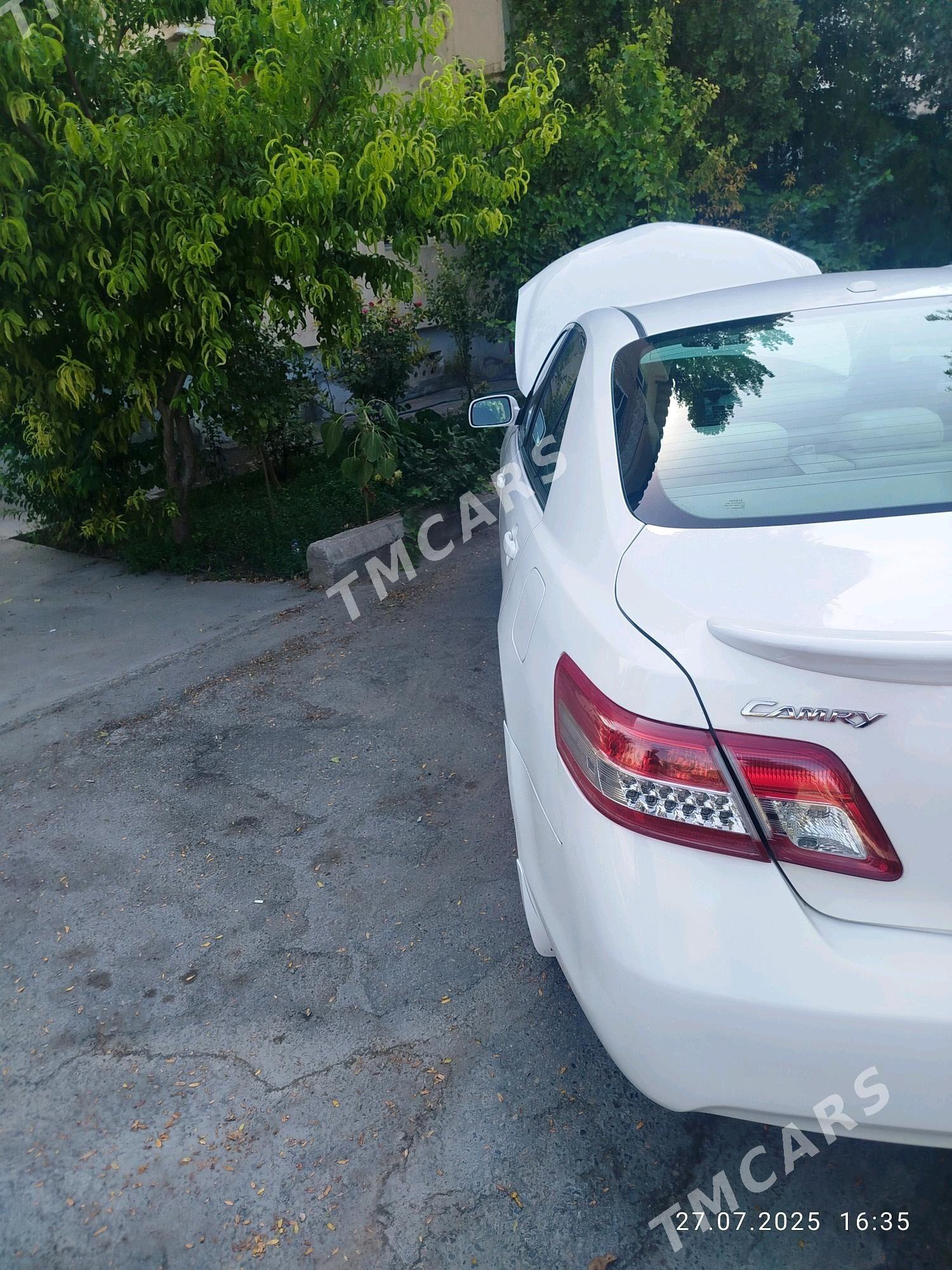 Toyota Camry 2010 - 174 000 TMT - Ak bugdaý etraby - img 3