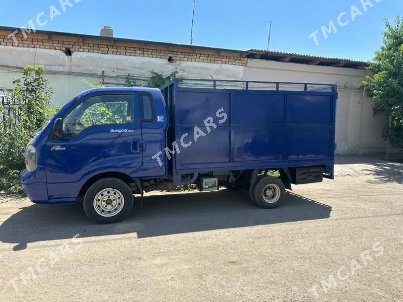Kia Bongo 2005 - 139 000 TMT - Дашогуз - img 5