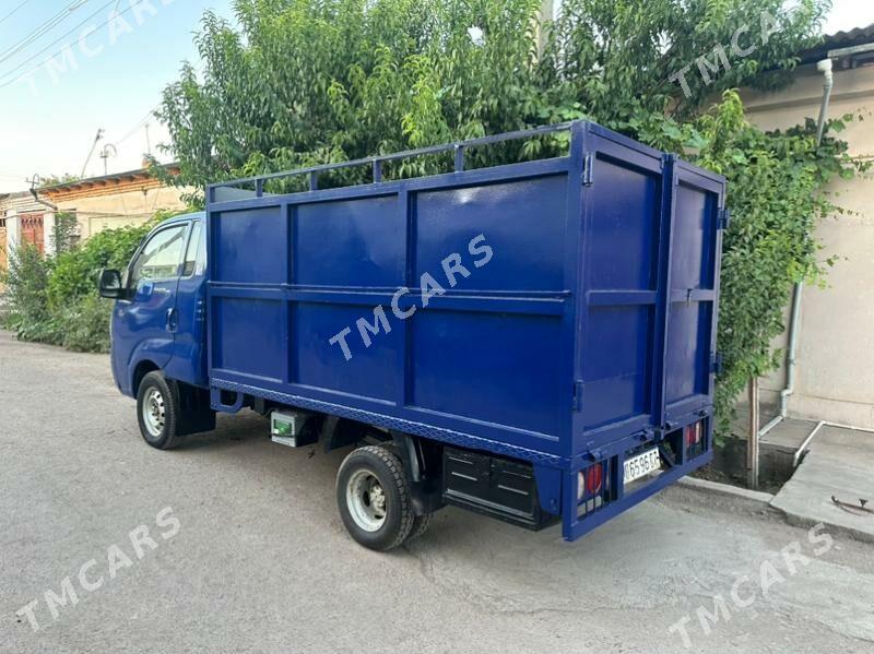 Kia Bongo 2005 - 139 000 TMT - Дашогуз - img 6