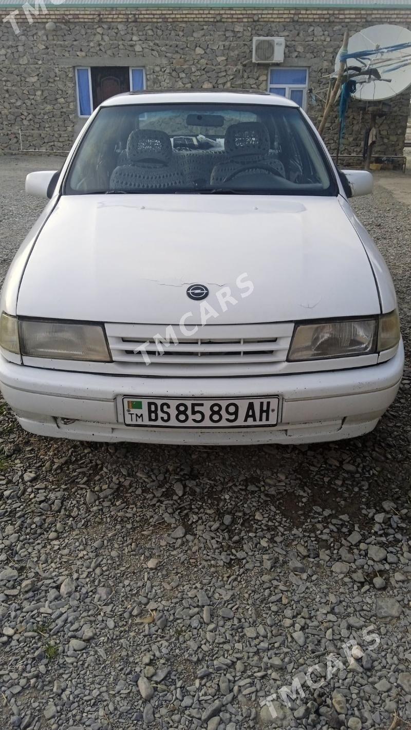 Opel Vectra 1991 - 28 000 TMT - Bäherden - img 6