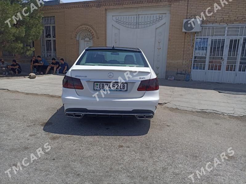 Mercedes-Benz E300 2010 - 300 000 TMT - Туркменабат - img 4