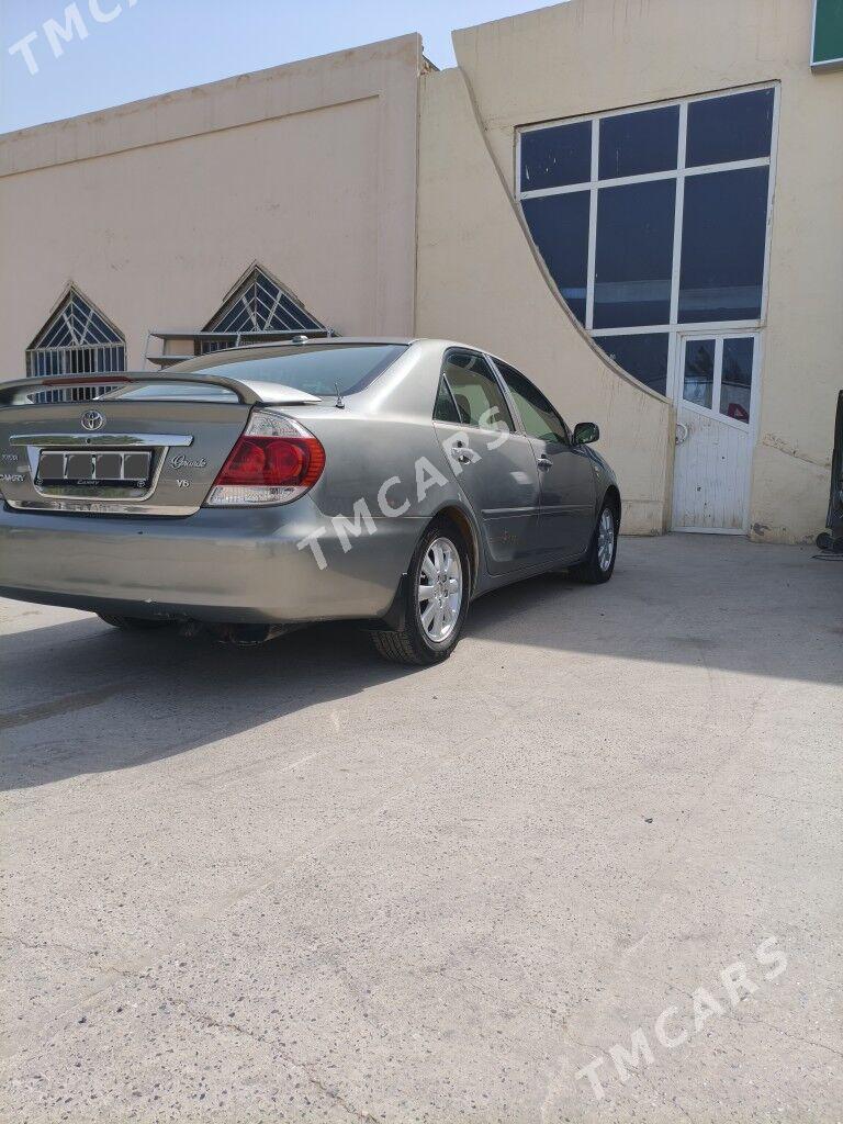 Toyota Camry 2005 - 160 000 TMT - Saýat - img 2