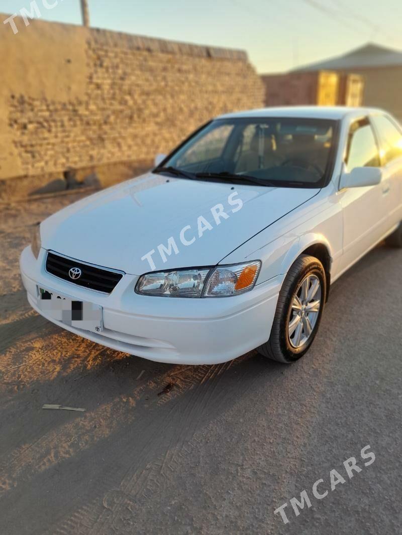 Toyota Camry 2001 - 155 000 TMT - Кёнеургенч - img 3