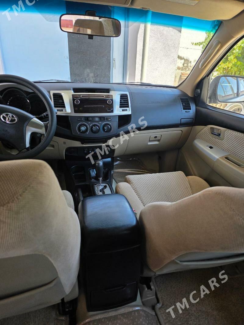 Toyota Fortuner 2013 - 260 000 TMT - Балканабат - img 2