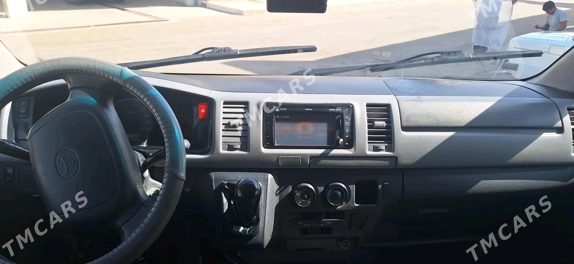 Toyota Hiace 2008 - 220 000 TMT - Mary - img 3