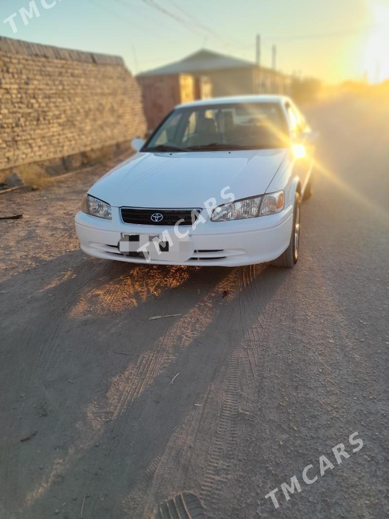 Toyota Camry 2001 - 155 000 TMT - Кёнеургенч - img 4