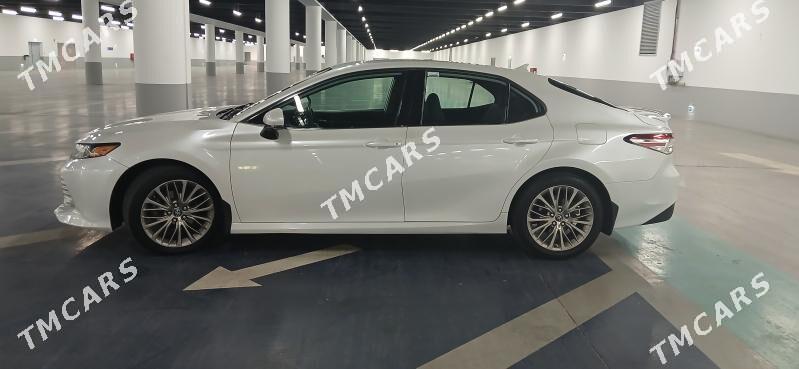 Toyota Camry 2018 - 275 000 TMT - Ашхабад - img 2