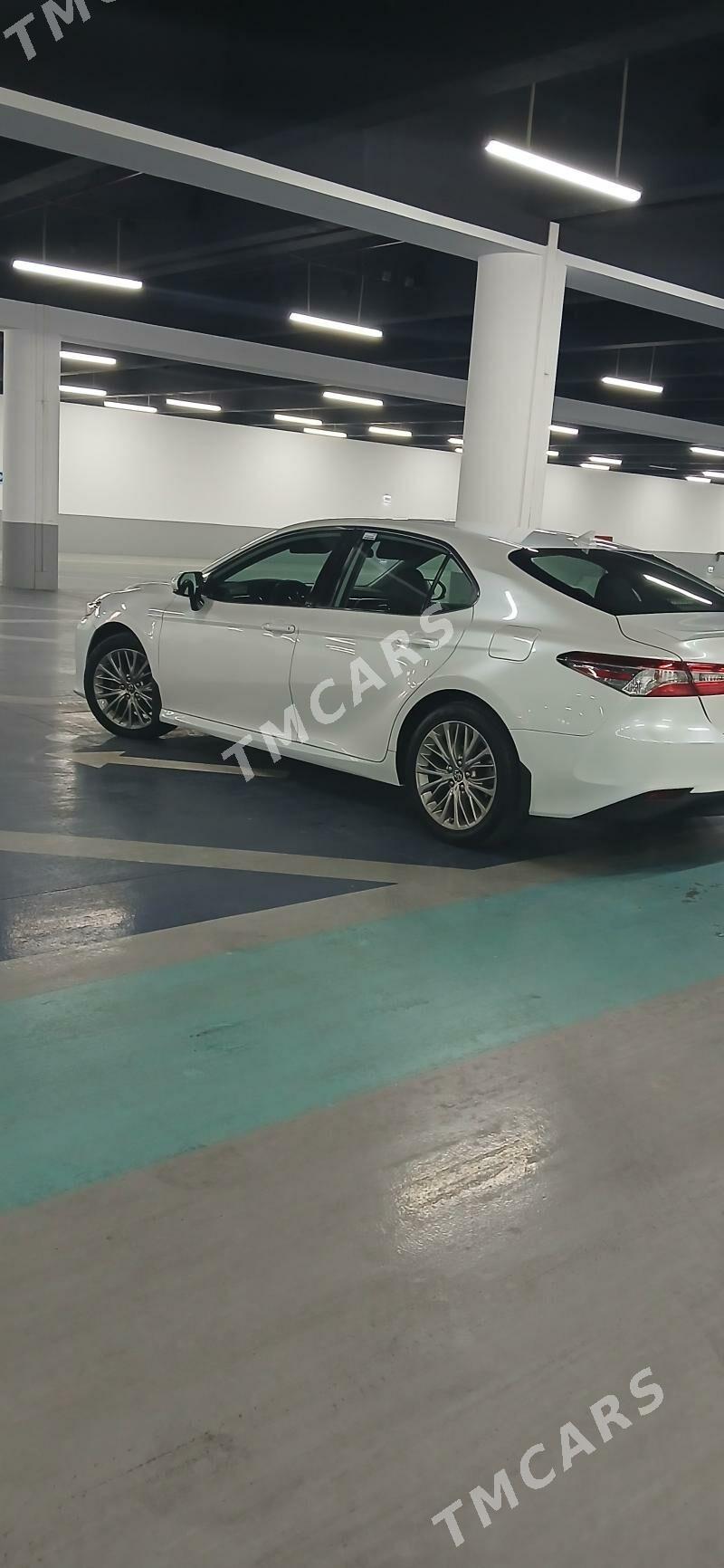 Toyota Camry 2018 - 275 000 TMT - Ашхабад - img 6