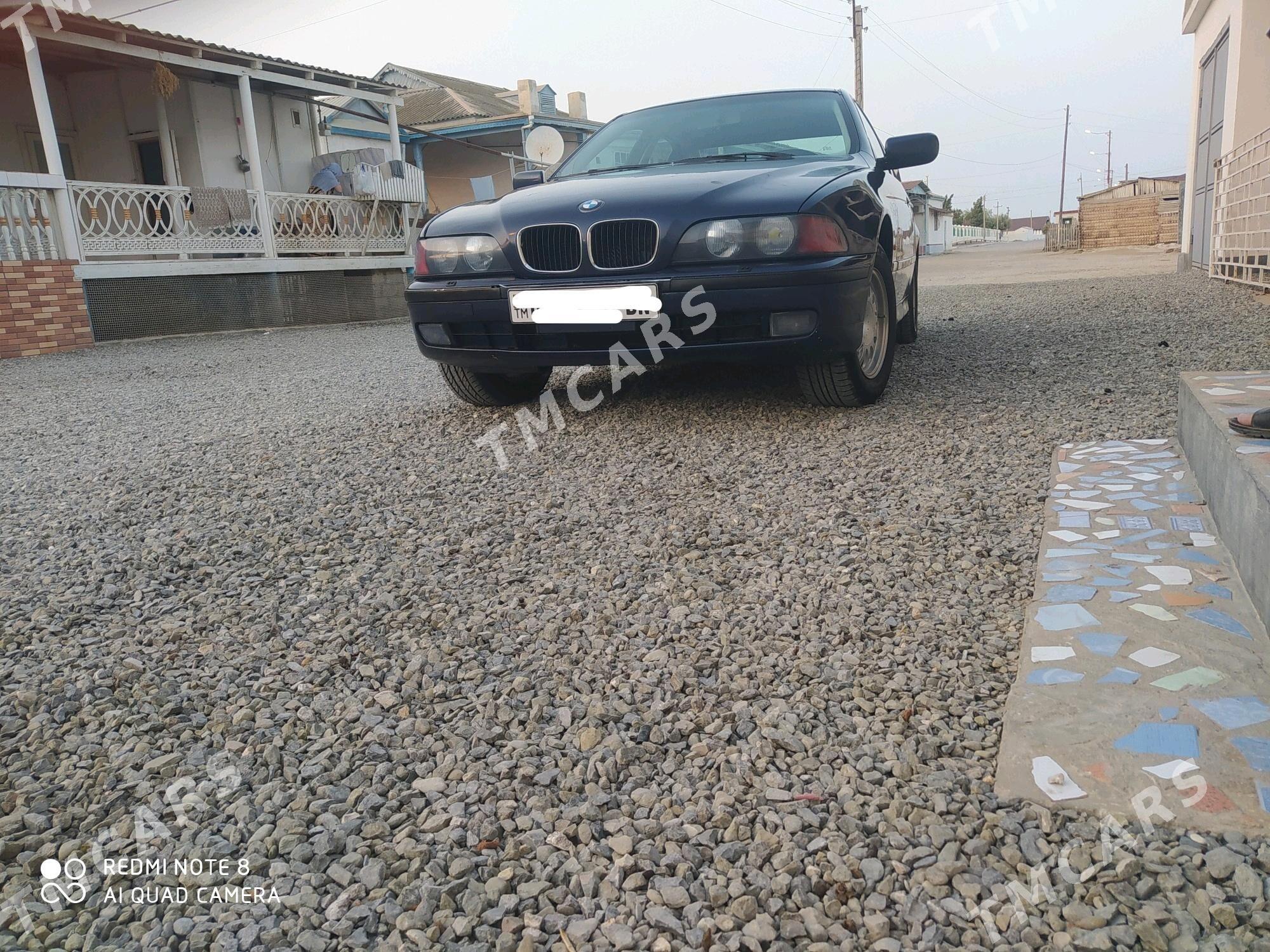 BMW 528 1996 - 68 000 TMT - Esenguly - img 4