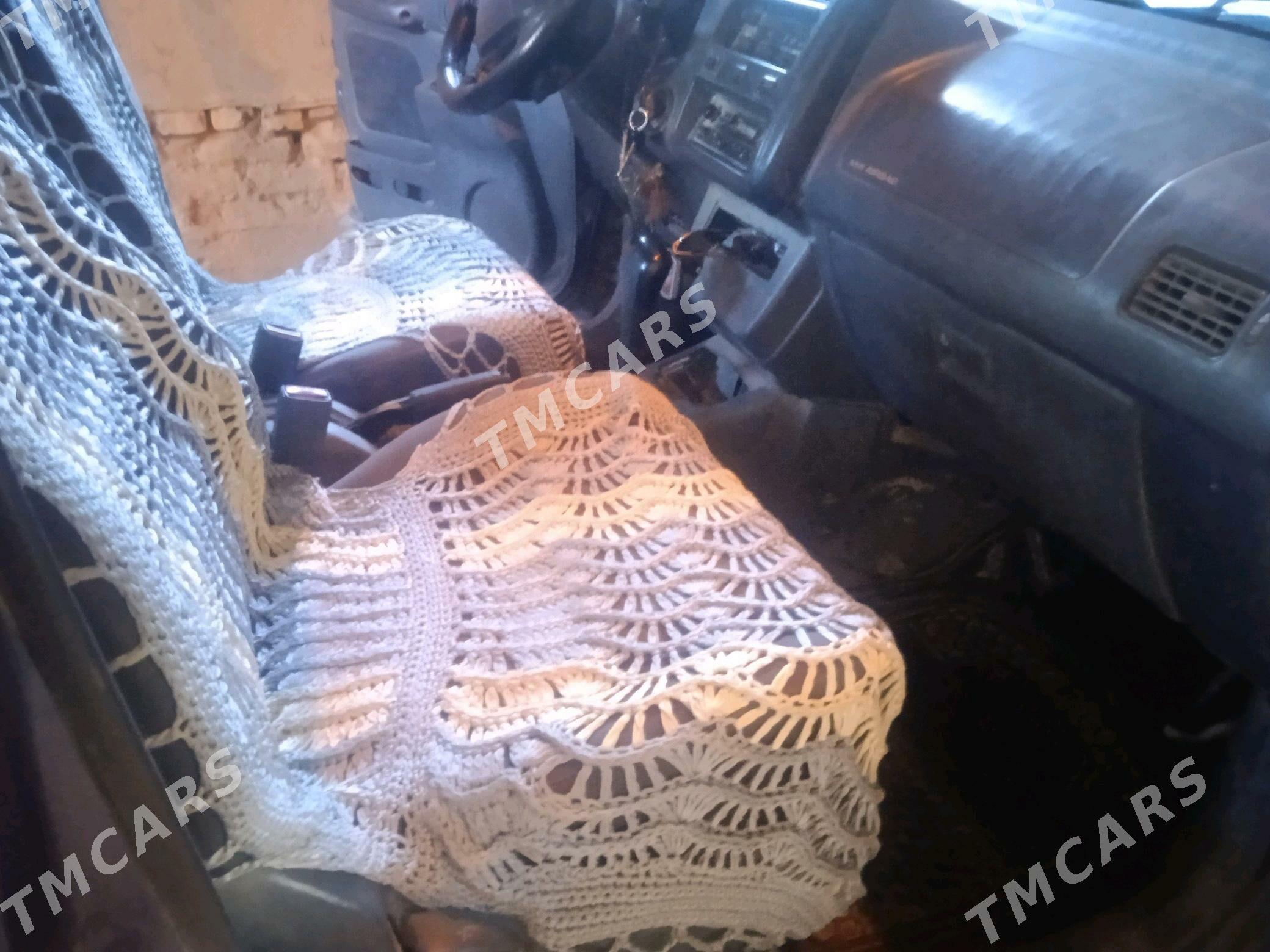 Toyota RAV4 1997 - 70 000 TMT - Акдепе - img 2