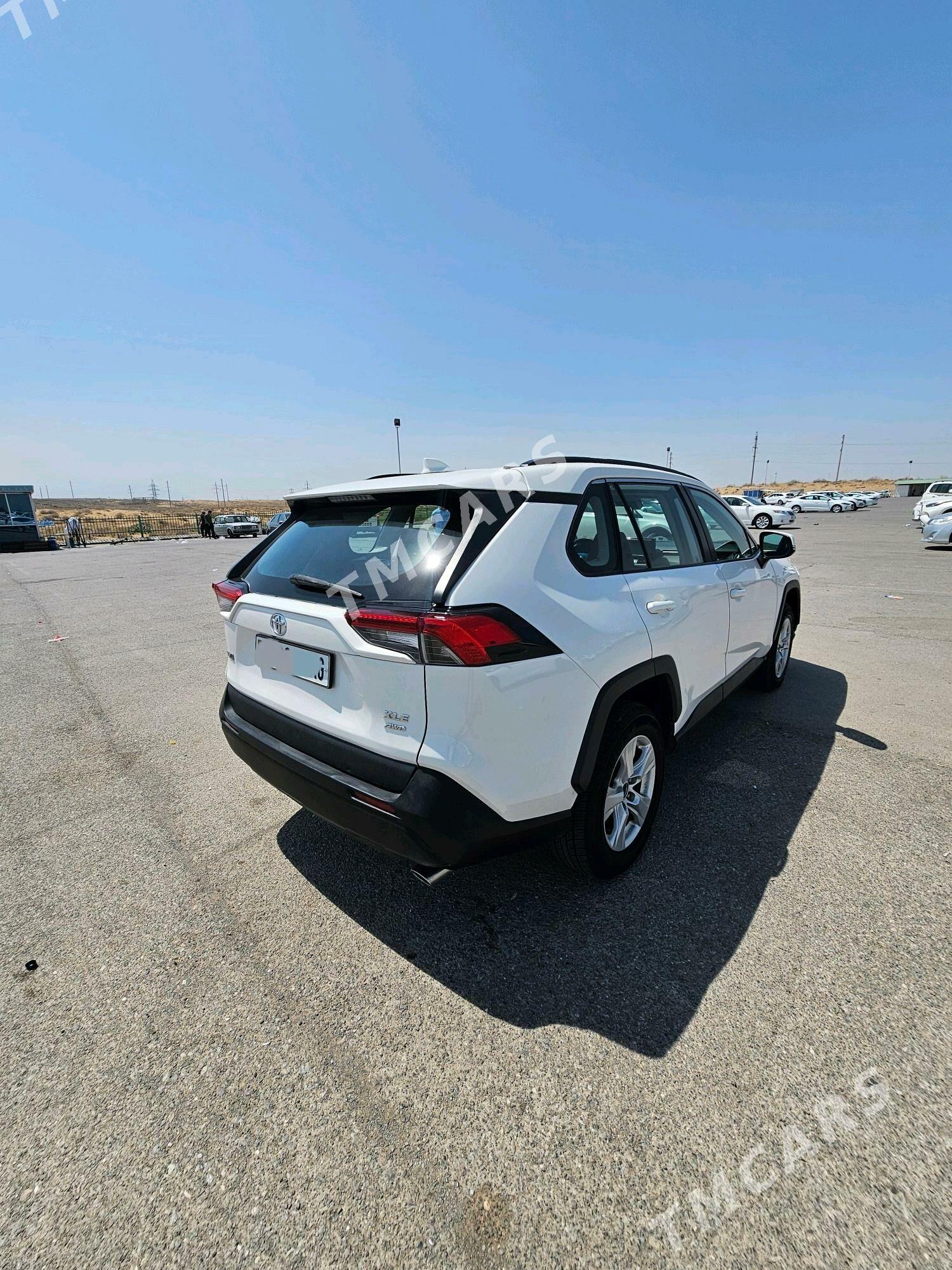 Toyota RAV4 2021 - 282 000 TMT - Aşgabat - img 4