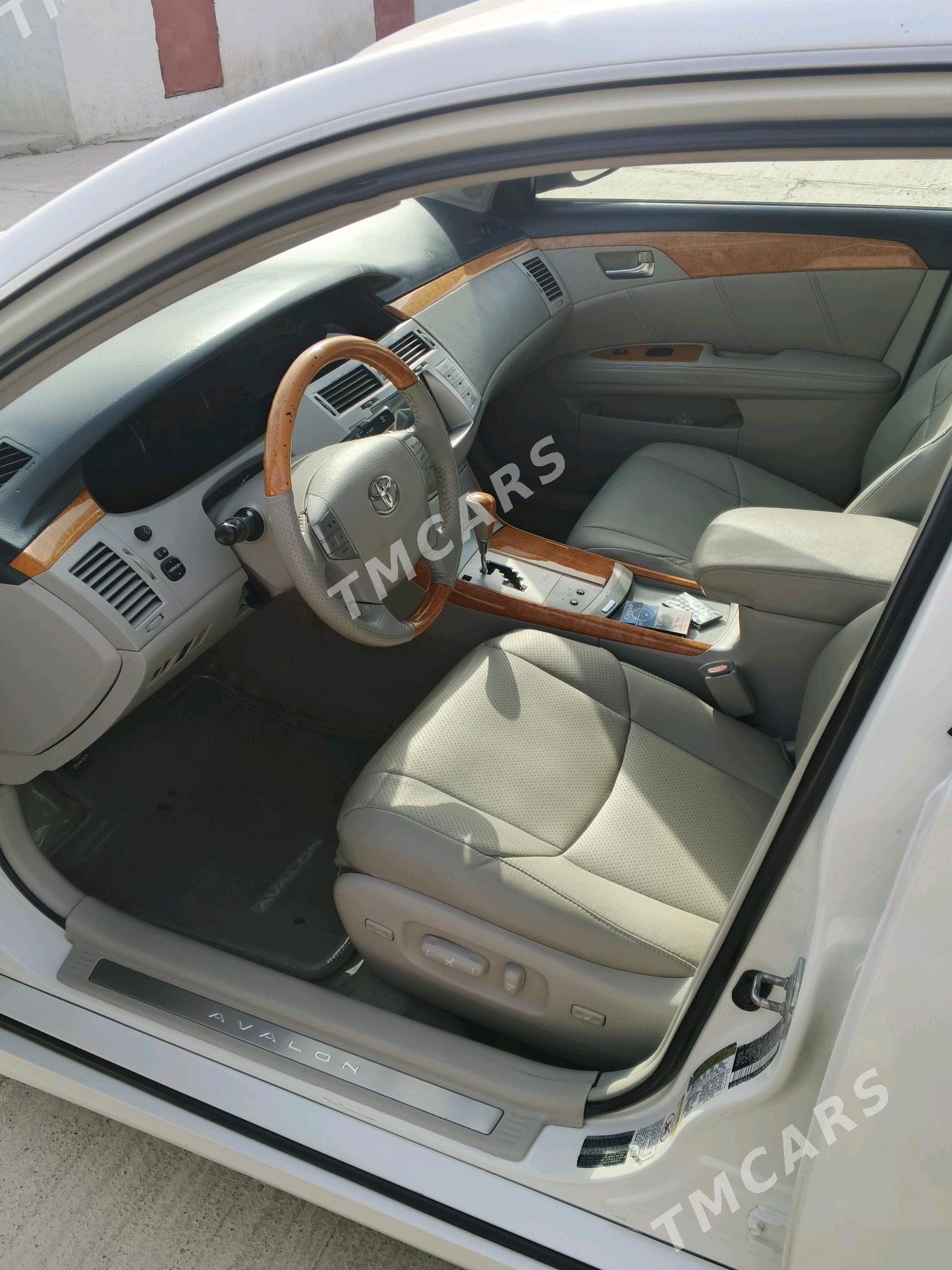 Toyota Avalon 2006 - 170 000 TMT - Гызыларбат - img 3