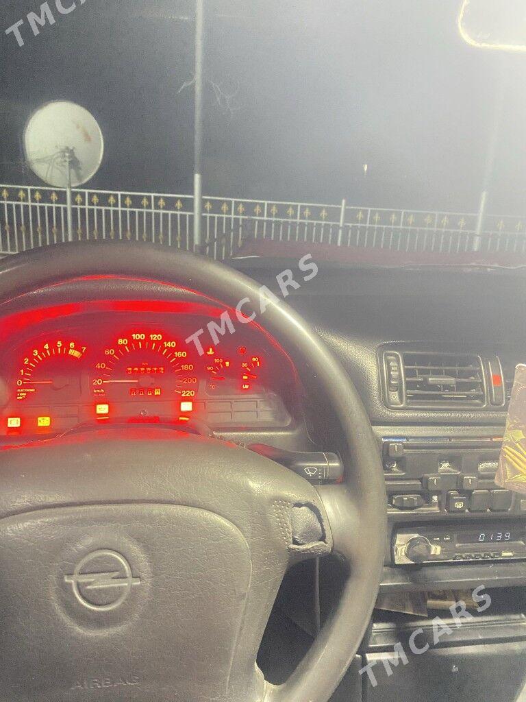 Opel Vectra 1995 - 48 000 TMT - Dänew - img 5