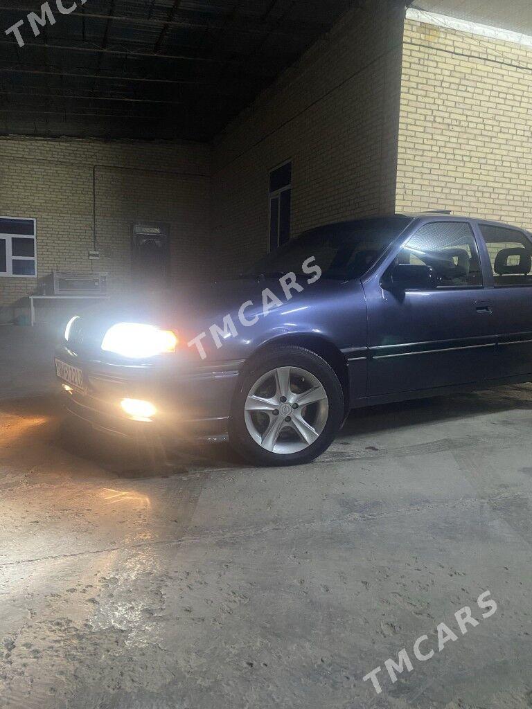 Opel Vectra 1995 - 48 000 TMT - Dänew - img 2