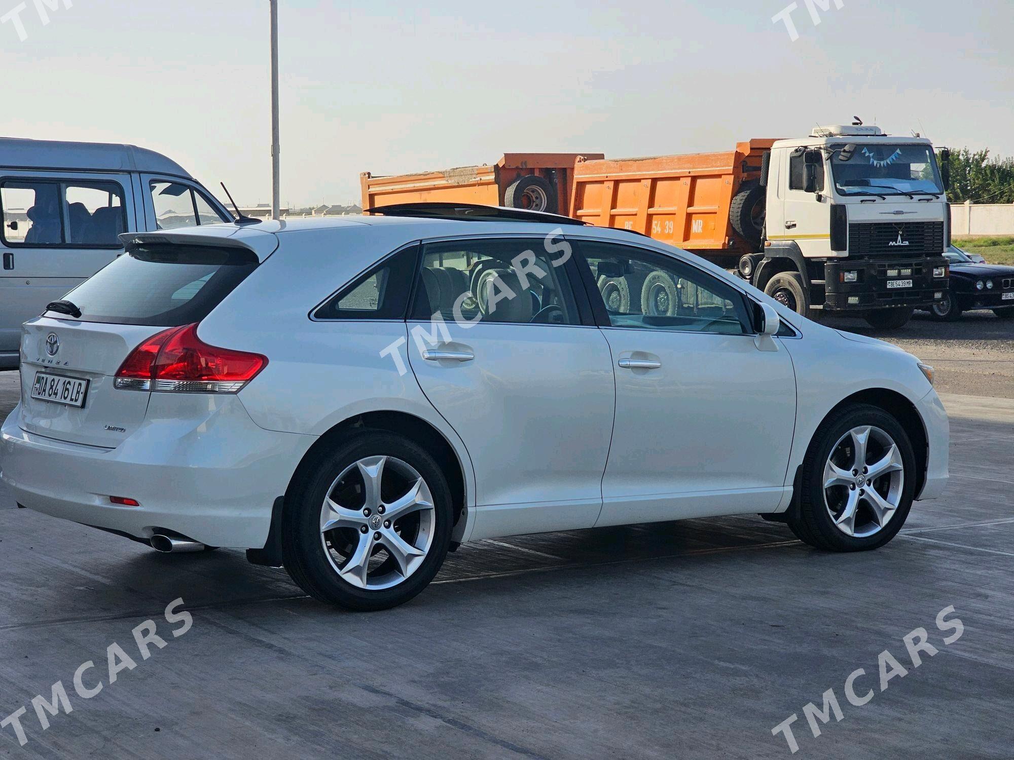 Toyota Venza 2010 - 215 000 TMT - Мары - img 8