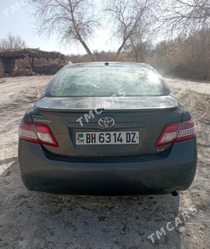 Toyota Camry 2010 - 150 000 TMT - Губадаг - img 2