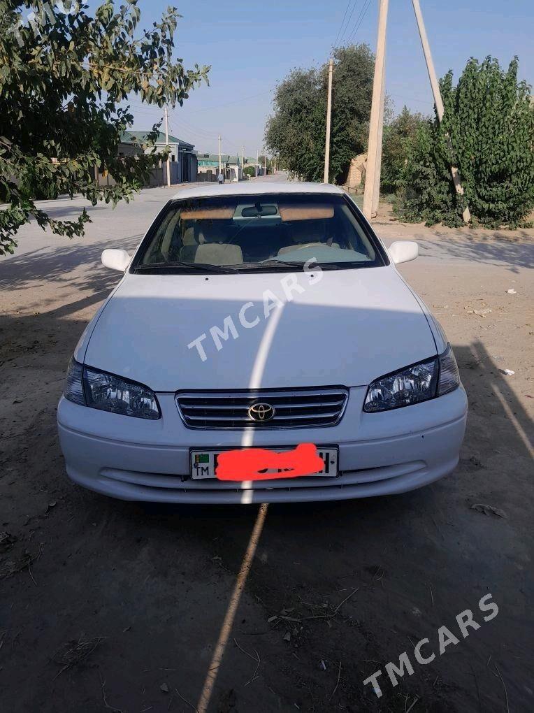 Toyota Camry 2000 - 110 000 TMT - Анев - img 3