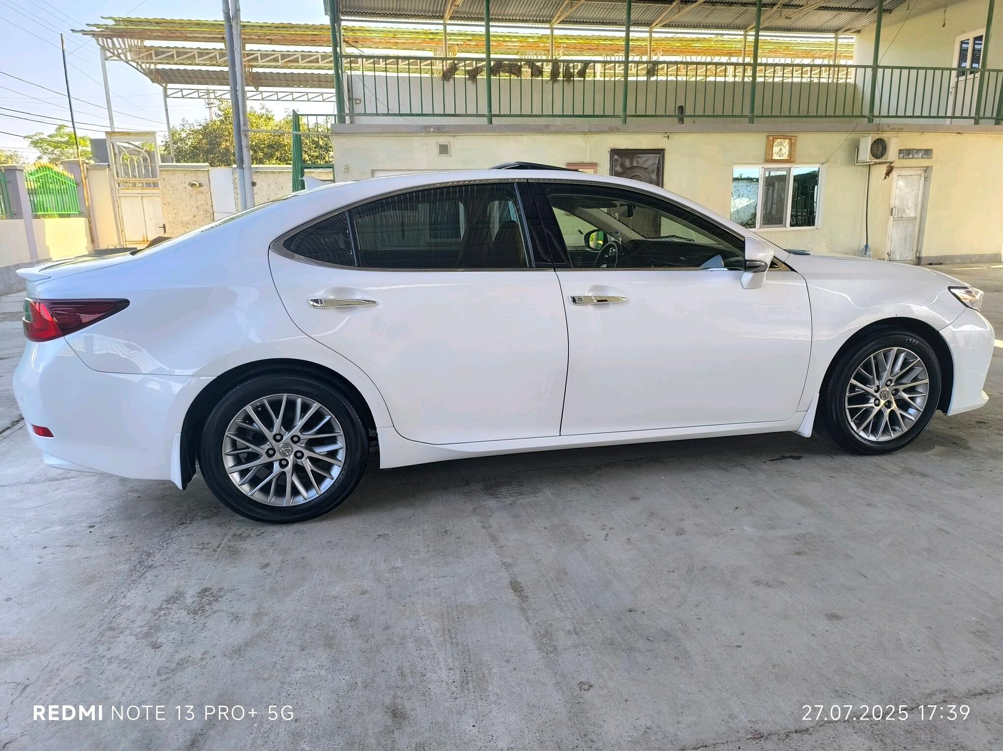 Lexus ES 350 2017 - 348 000 TMT - Гарадамак - img 8