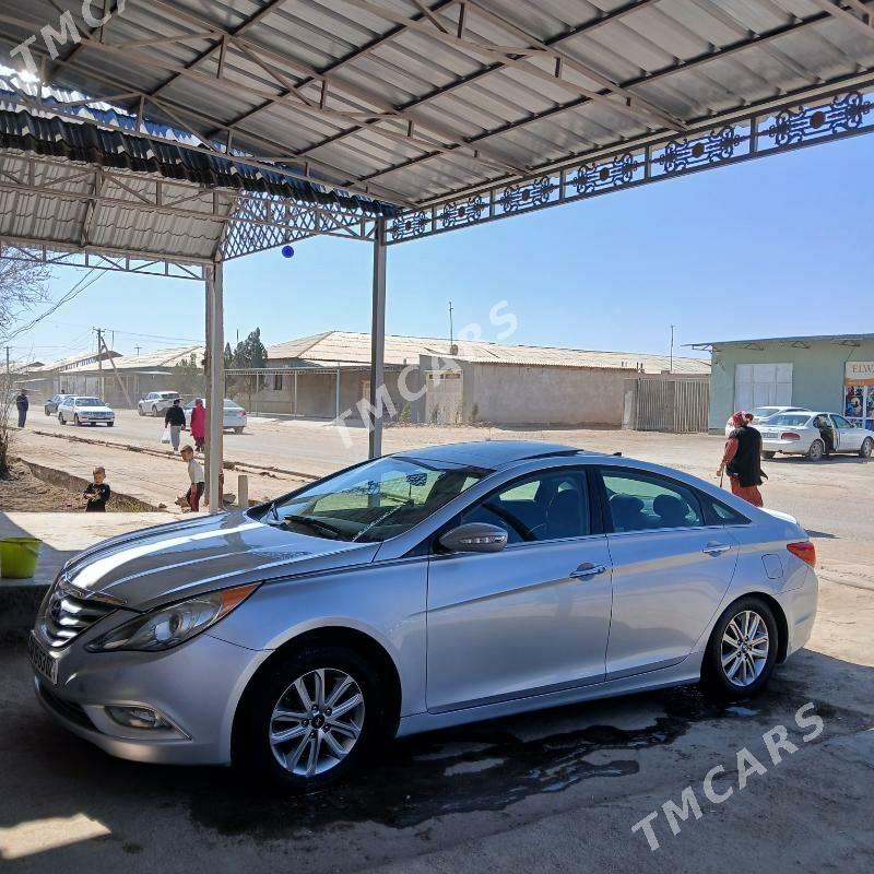 Hyundai Sonata 2012 - 160 000 TMT - Дашогуз - img 4