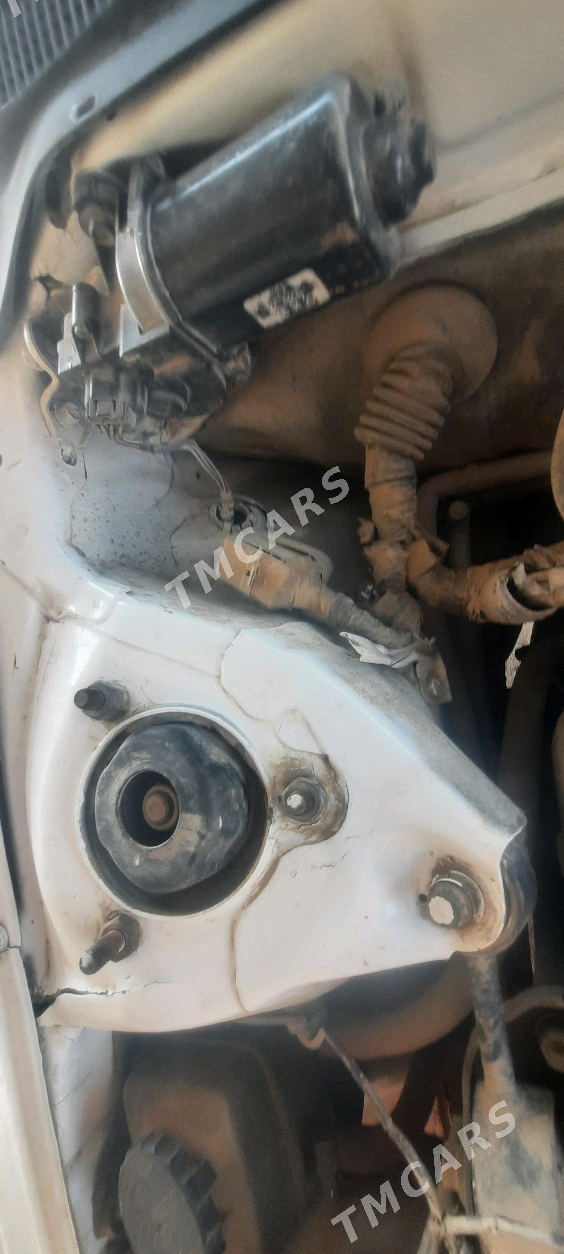 Toyota Camry 1995 - 70 000 TMT - Мары - img 5