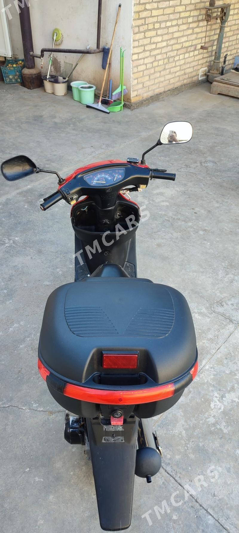 Honda Civic 2016 - 7 500 TMT - Дянев - img 4